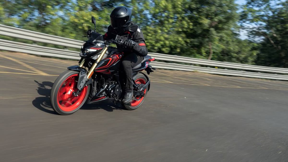 Bajaj Pulsar N250SS launched at ₹1.59 lakh: buyer checks