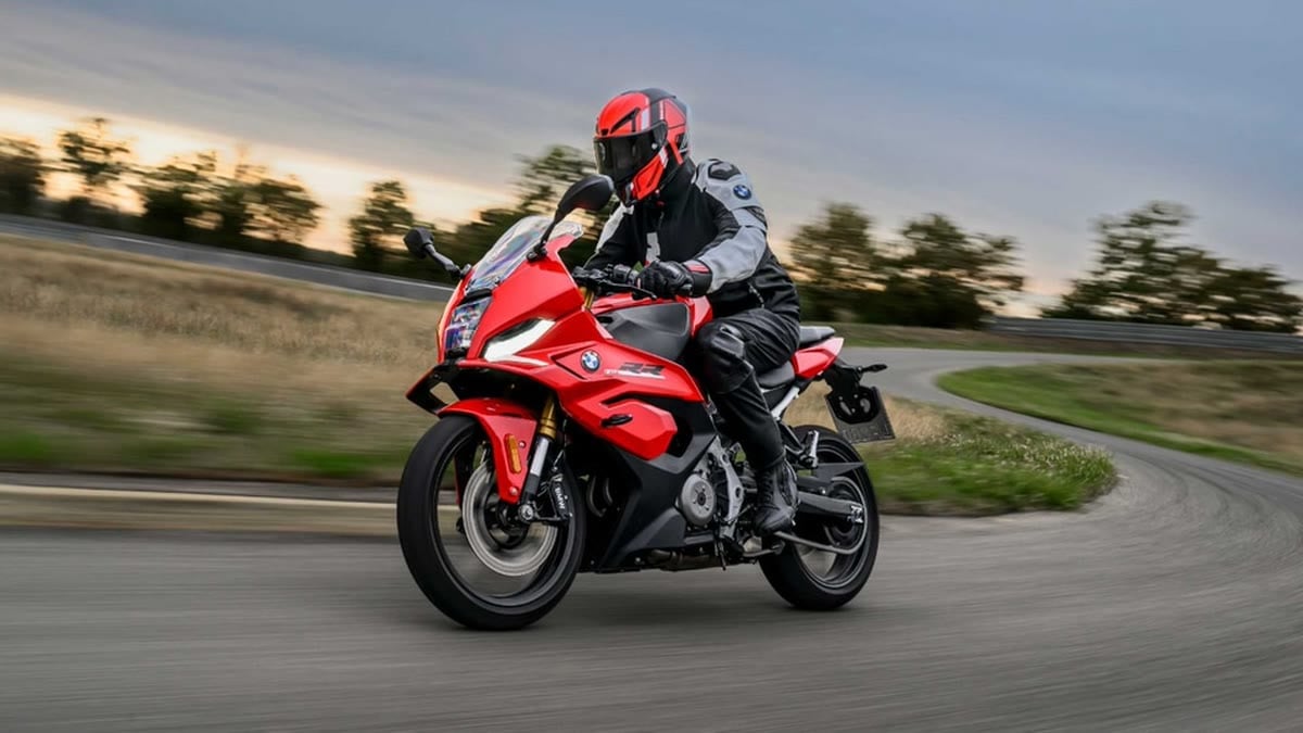 BMW F 450 RR revealed with 420cc engine; India launch unconfirmed