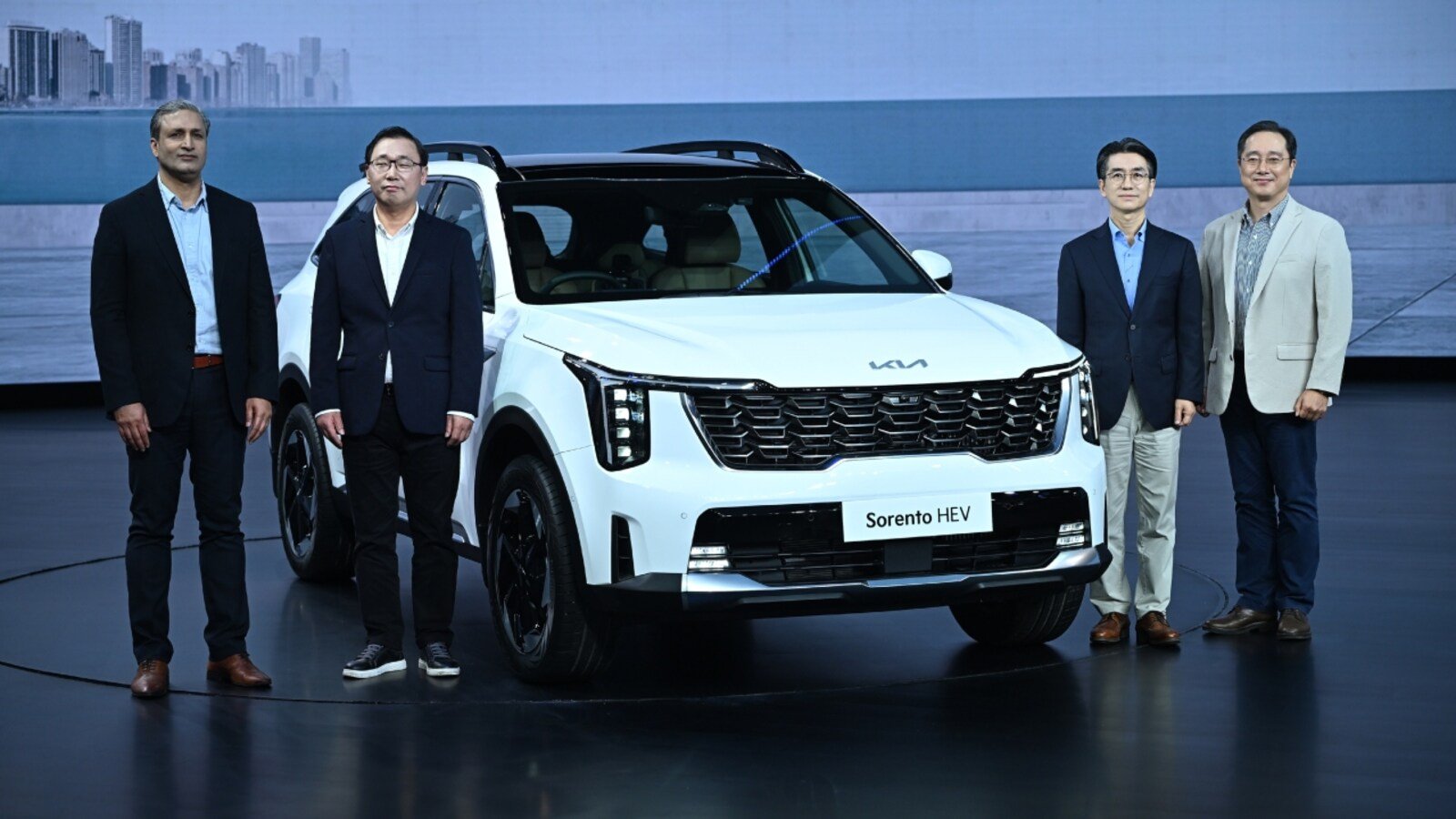 Kia Sorento first-month India dispatches hit 1,739: buyer checks